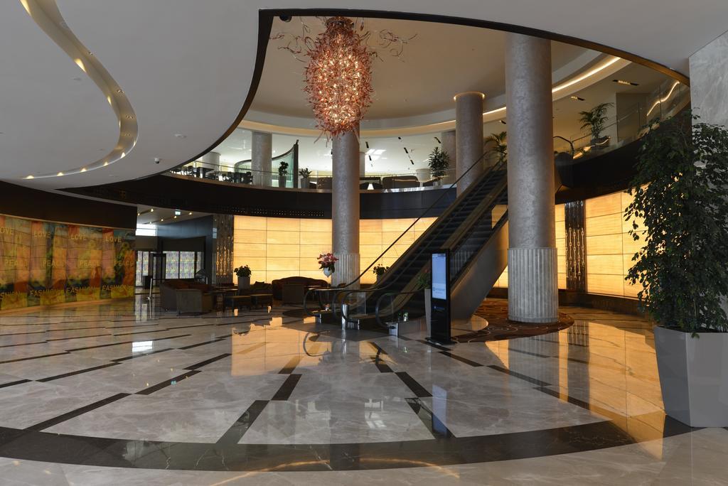Wyndham Grand Istanbul Europe Hotell Exteriör bild